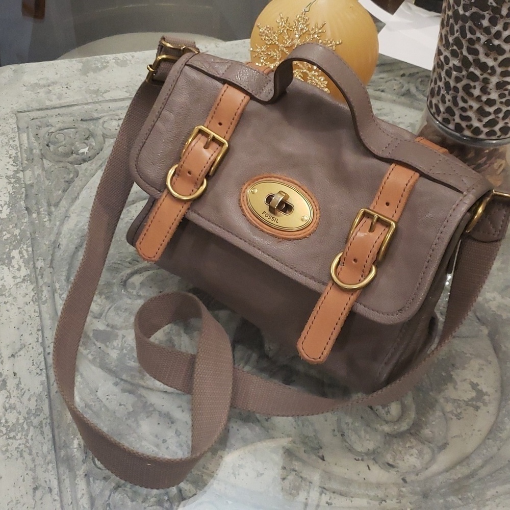 FOSSIL WOMEN'S LEATHER CROSSBODY GRAY CLASSIC FLAP CLOSURE BAG